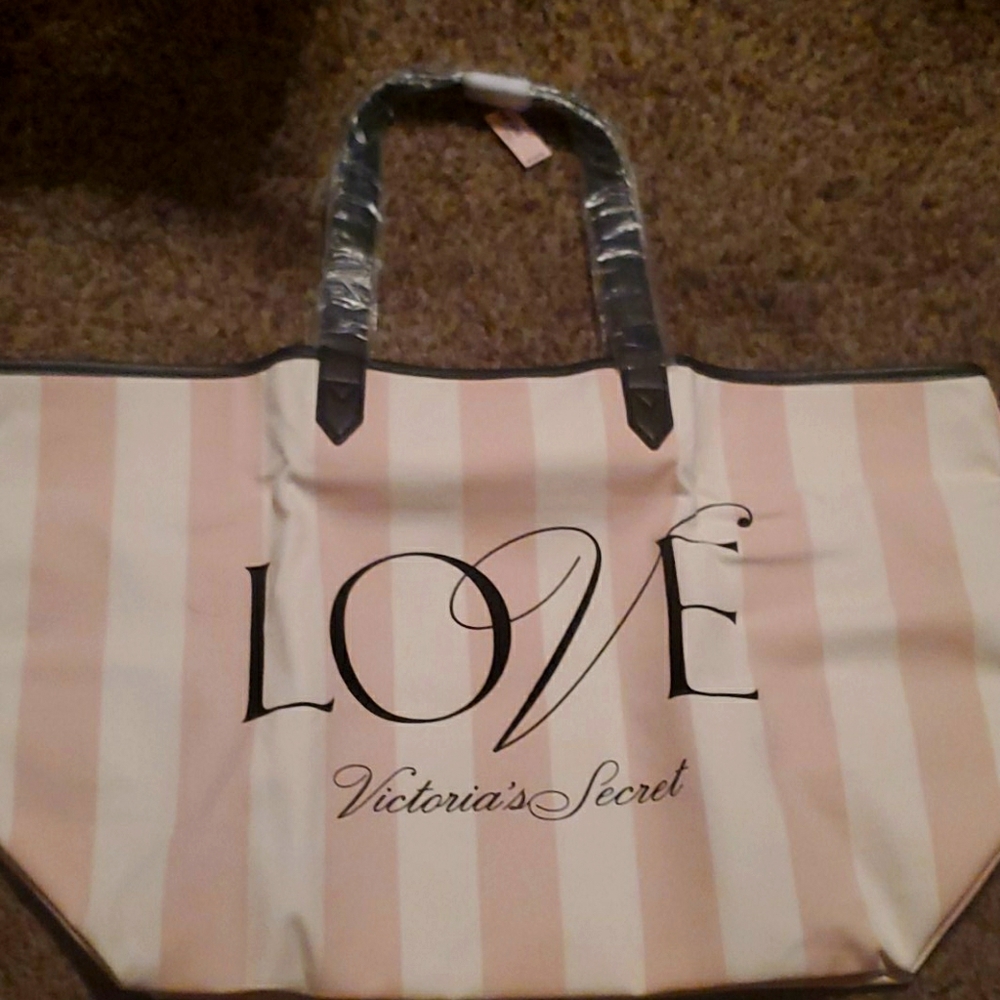 NWT VS Overnight Bag